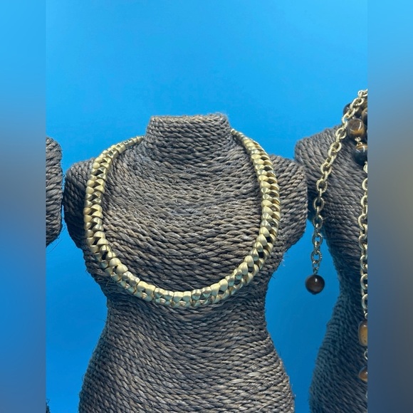 Lot of 8 Gold-Tone Chain Necklaces ‒ Layering Chains • Bulk Jewelry Supply - Picture 9 of 9